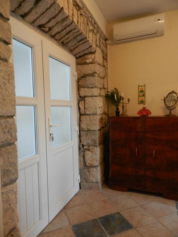 Apartment Deni Lumbarda Chambre photo